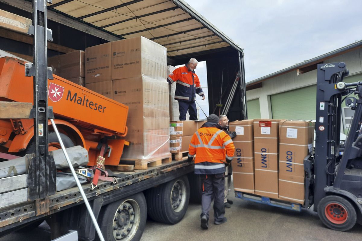 Hilfstransport mit medizinischen Material