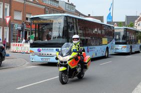 Zehn Kradmelder und eine Kradmelderin (Foto) sicherten während der Wallfahrt mit ihren Motorrädern die An- und Abreise. 