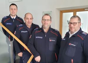  Leiter Einsatzdienste Claus Berger (v.r.), Referent Notfallvorsorge Michael Walch, stellvertretender Leiter Einsatzdienste Bernhard Barth und der Leiter der Sanitätskomponente Tobias Haidl.