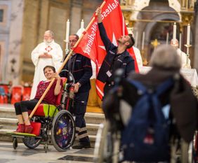 Gottesdienst in St. Paul vor den Mauern. Foto: Malteser/Lux
