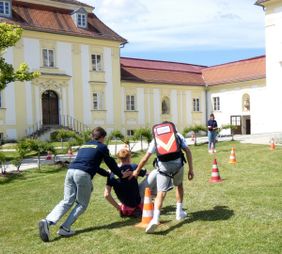 An der Bobbycar-Station ging es um Teamgeist, Zusammenhalt und gegenseitige Absprachen.