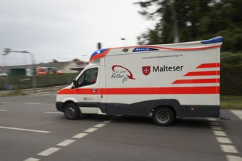 Malteser Rettungsdienst-Fahrzeug. Foto: Frank Lütke