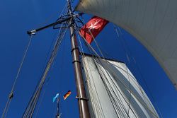 Segelschiff mit Malteser Fahne