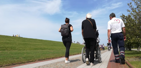 Ehrenamtliche Malteser begleiteten Werner V. gemeinsam nach Norddeich in Ostfriesland.