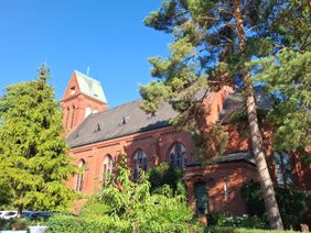 Außenansicht der katholischen Kirche St. Josef in Berlin-Köpenick