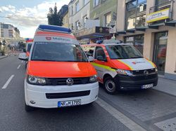 Rettungsfahrzeuge des Malteser Hilfsdienstes e.V. im Einsatz beim 42. internationalen Deichstadtfest in Neuwied