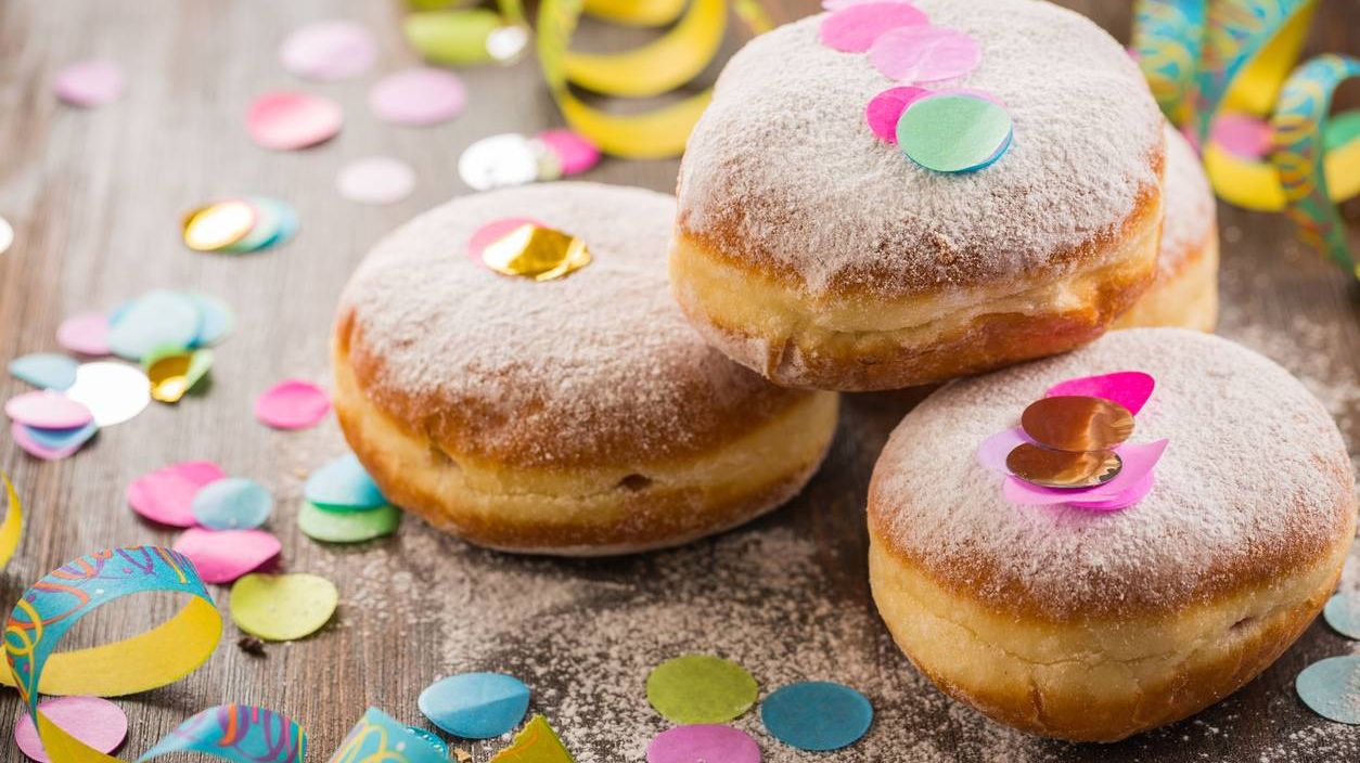 Karnevalsgebäck Berliner, welche als Tradition an Karneval gelten.