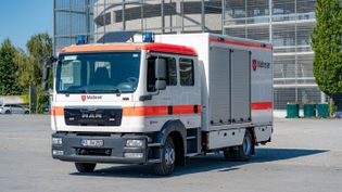 Einsatzfahrzeug der SEG Behandlung