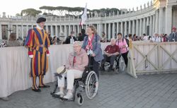 Foto: Dirk Jochmann/Malteser: Die barrierefreie Romwallfahrt, wie hier 2022, ermöglicht Menschen mit Beeinträchtigung eine spirituelle Reise voller Gemeinschaft, Glauben und Zuversicht.