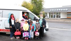 In zwei Kursen lernten die Kinder das Schwimmen. Organisatorin Waldtraud Born ist stolz auf die erbrachte Leistung.