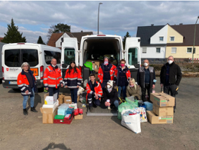 Die Helferinnen und Helfer der Gliederung Stadt und Kreis Offenbach freuen ich, dass die Sammlung des Verbandmaterials so erfolgreich war. Foto: Malteser