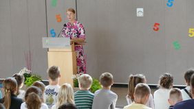 Frau Balthaus spricht beim Kennenlernnachmittag am LFG
