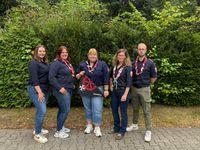 Die vier gewählten Jugendvertreterinnen und -vertreter mit der Diözesanjugendreferentin