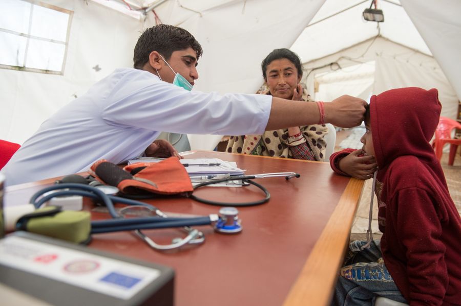 A patient is treated at the Malteser International field hospital. Photo: ich.tv