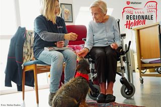 Petra aus Trier mit ihrem Dackel Chillie