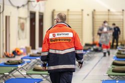Betreuung in einer Turnhalle