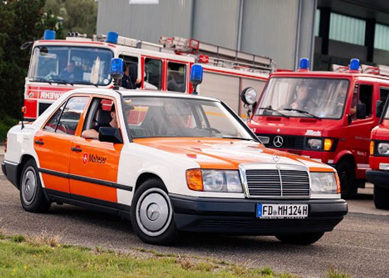 Oldtimer-Einsatzfahrzeug der Malteser