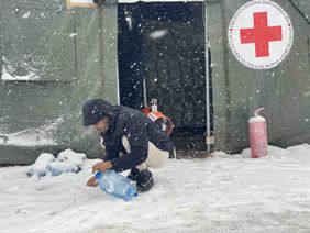 Die Malteser unterstützen die medizinische Versorgng der Geflüchteten im Camp in Lipa in Bosnien. Foto: Bosnisches Rotes Kreuz/Malteser International