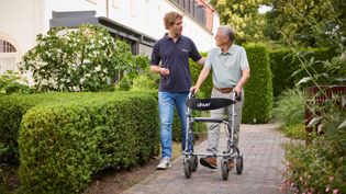 Einstieg Pflege, Quereinsteiger Pflege, Betreuungsassistenz, Ambulante oder stationäre Pflege