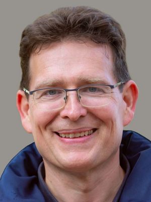 Dr. Tobias Voß