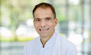 Porträt von Prof. Dr. med. Dieter Ropers