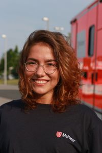 Pauline macht bei den Maltesern eine Ausbildung zur Notfallsanitäterin