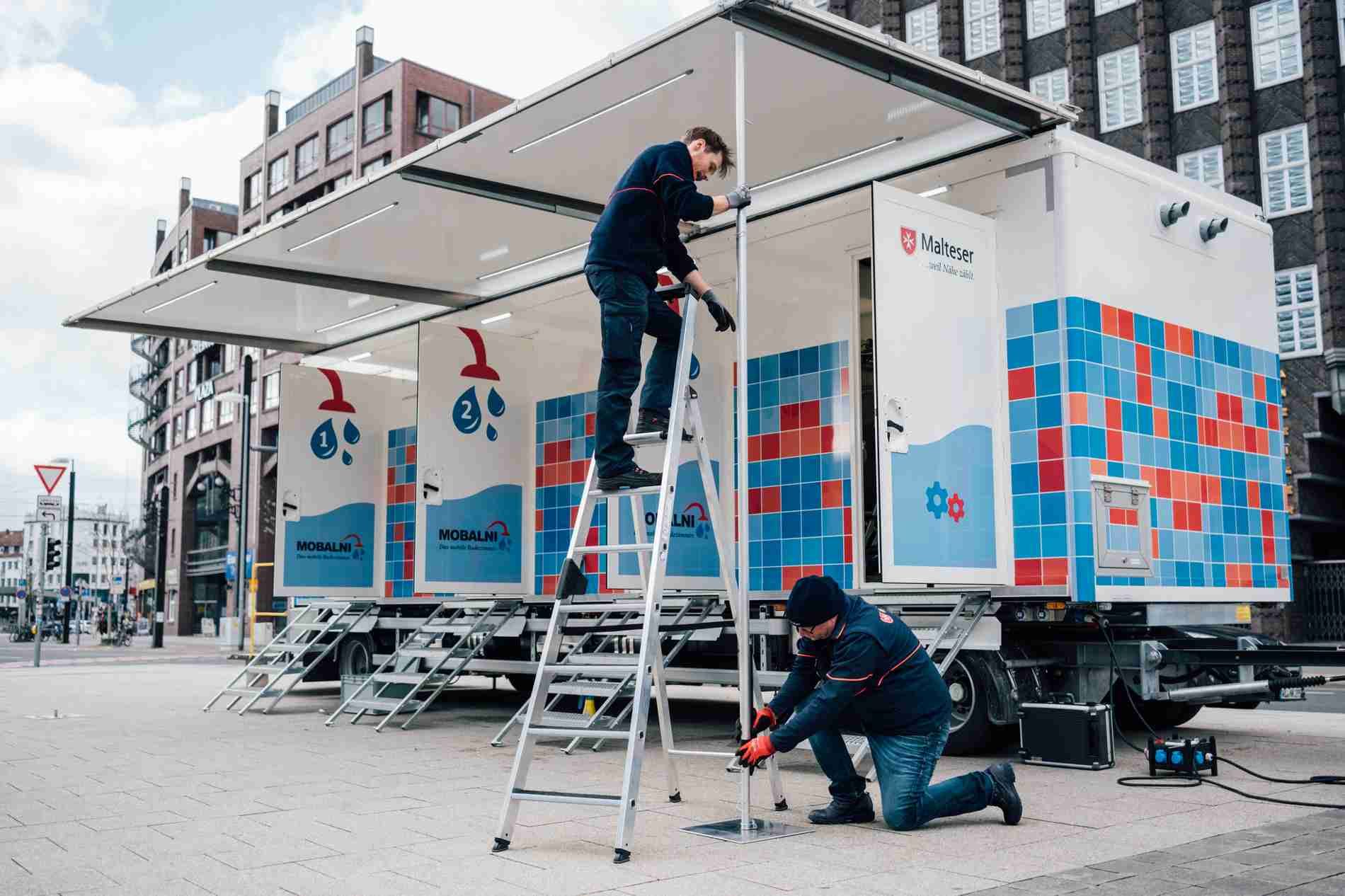 Für den Aufbau des geschützten Vorbereiches ist Teamwork erforderlich