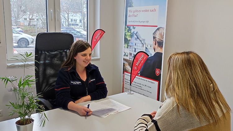 Fluthilfe RLP Beratungstermin im Malteser Fluthilfe Büro