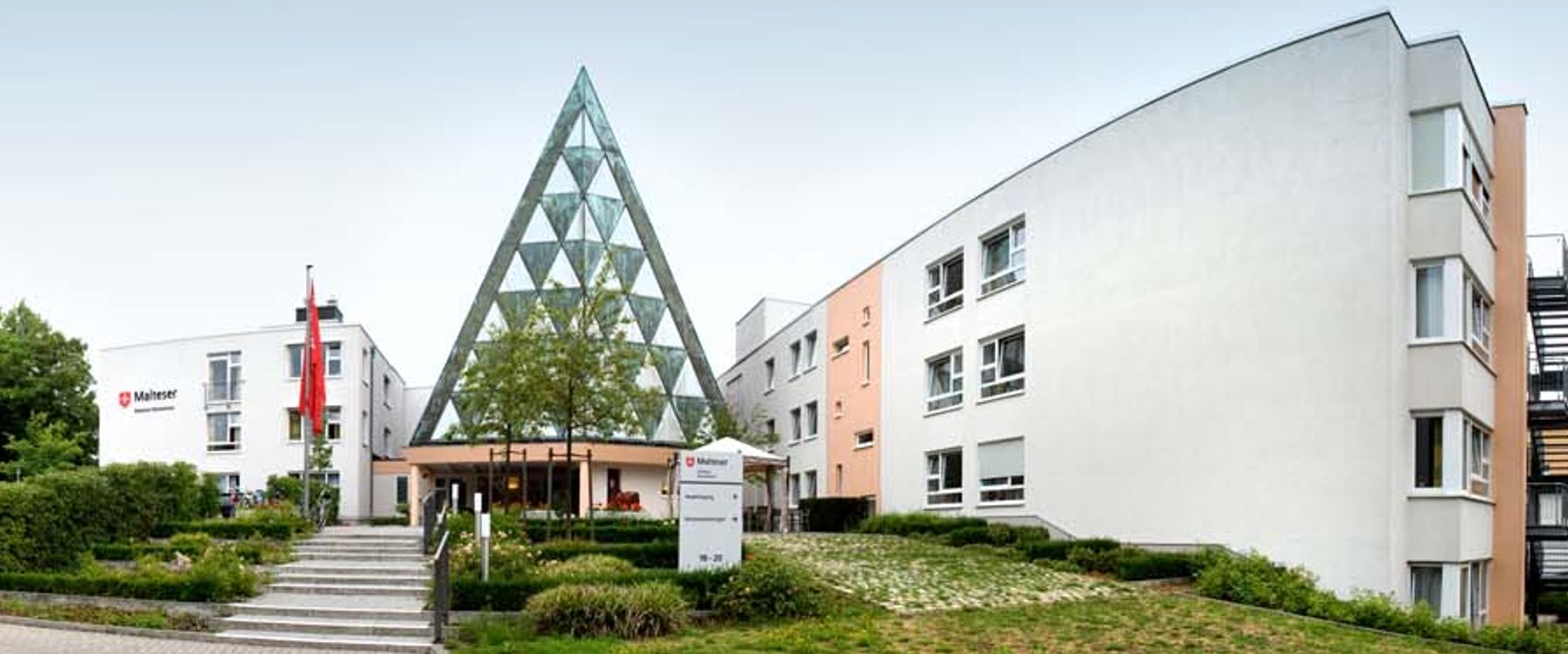 die Außenansicht des Malteserstift Marienheim in Warendorf 