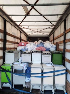 Hilfsfgüter in einem LKW