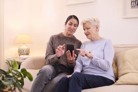 Unser Plus an Sicherheit: Hausnotruf + App