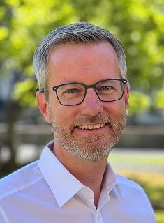 Portrait von Dr. Marc Möres