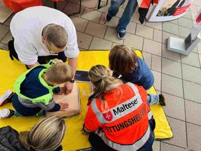 Die Malteser im Bezirk Rheinland West bei Segmüllers Tag der Retter und Helfer in Pulheim 2