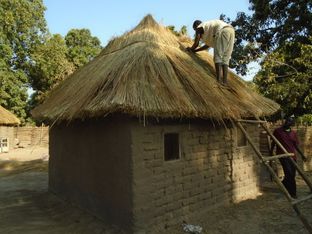 Dachrenovierungen im Südsudan