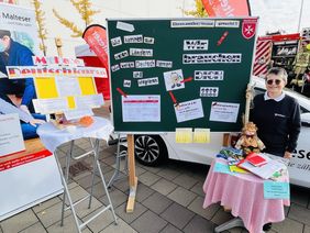 Die Malteser im Bezirk Rheinland West bei Segmüllers Tag der Retter und Helfer in Pulheim 