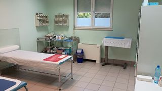 Chirurgischer Behandlungsraum in der Sanitätsstation in Medjugorje 