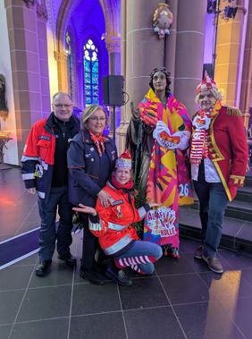 Gäste des KBD mit großer Freude beim Fastelovend-Gottesdienst in der Kirche St. Agnes