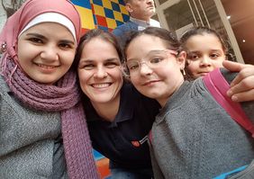 Geflüchtet und willensstark: Ein syrisches Mädchen, das eine Vorbereitungsschule in der Türkei besucht