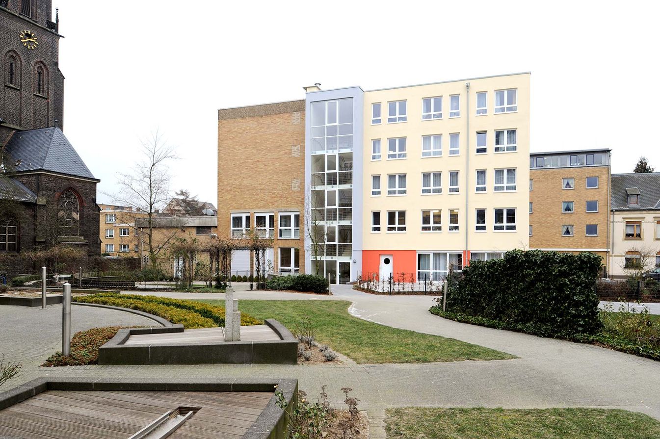 die Außenansicht des Malteserstift St. Johannes in Duisburg 