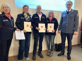 Die vier Ehrenamtlichen, die für 20jährige Mitgliedschaft bei den Maltesern geehrt wurden