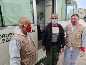 Schutz vor Corona prägt auch das Bild der medizinischen Versorgung der Menschen im Libanon. Foto: Malteser International / LAKM