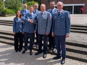 Ludwig Unnerstall gemeinsam mit Dr. Pankau, Martin Wessels, Dr. van Lengerich und der neuen Geschäftsführung Oliver Kliesch, Franziska Gillner und Hagen Schöne